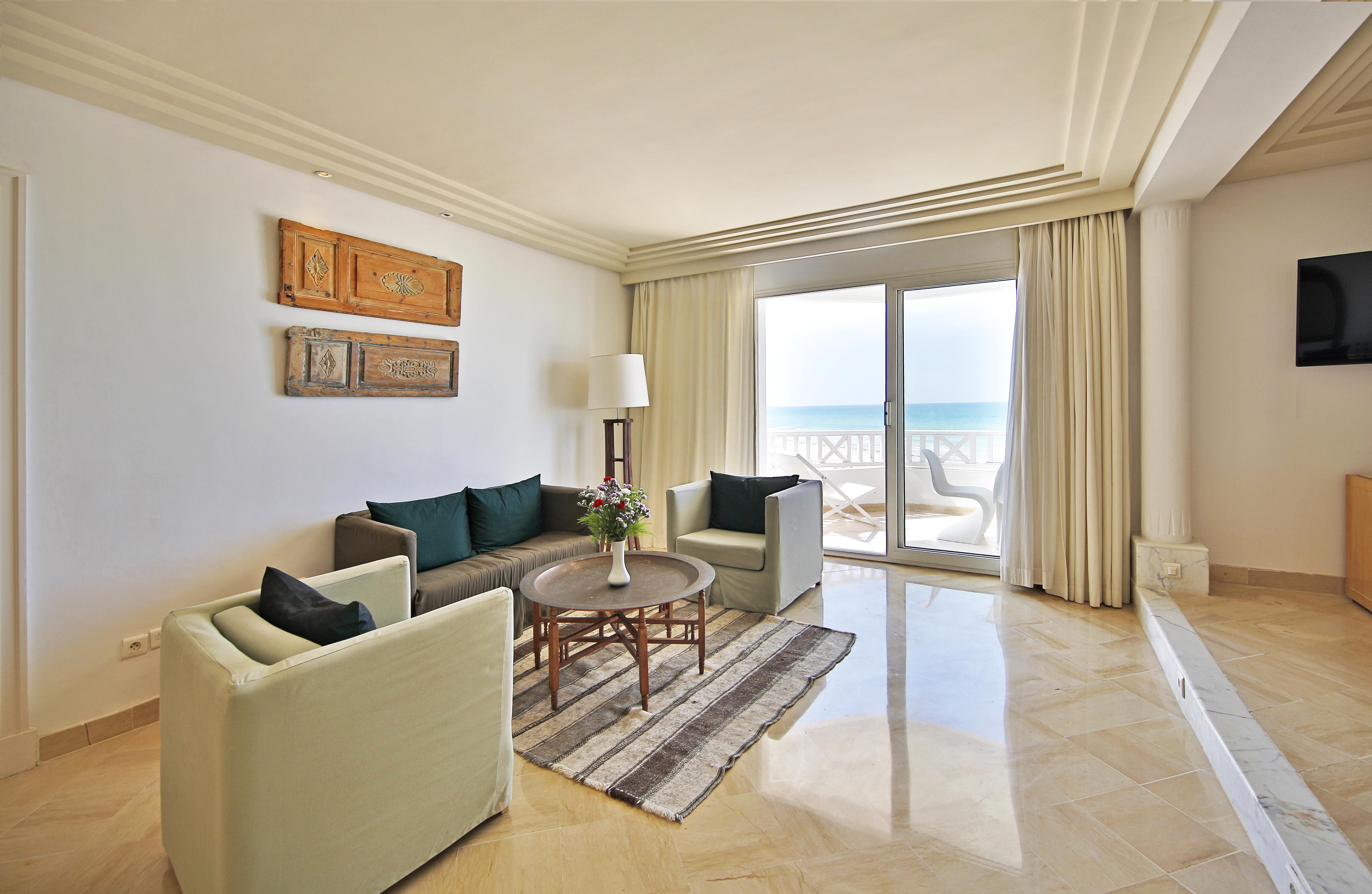 Radisson Blu Palace Resort & Thalasso, Djerba Mezraia Exterior foto A living room at the resort