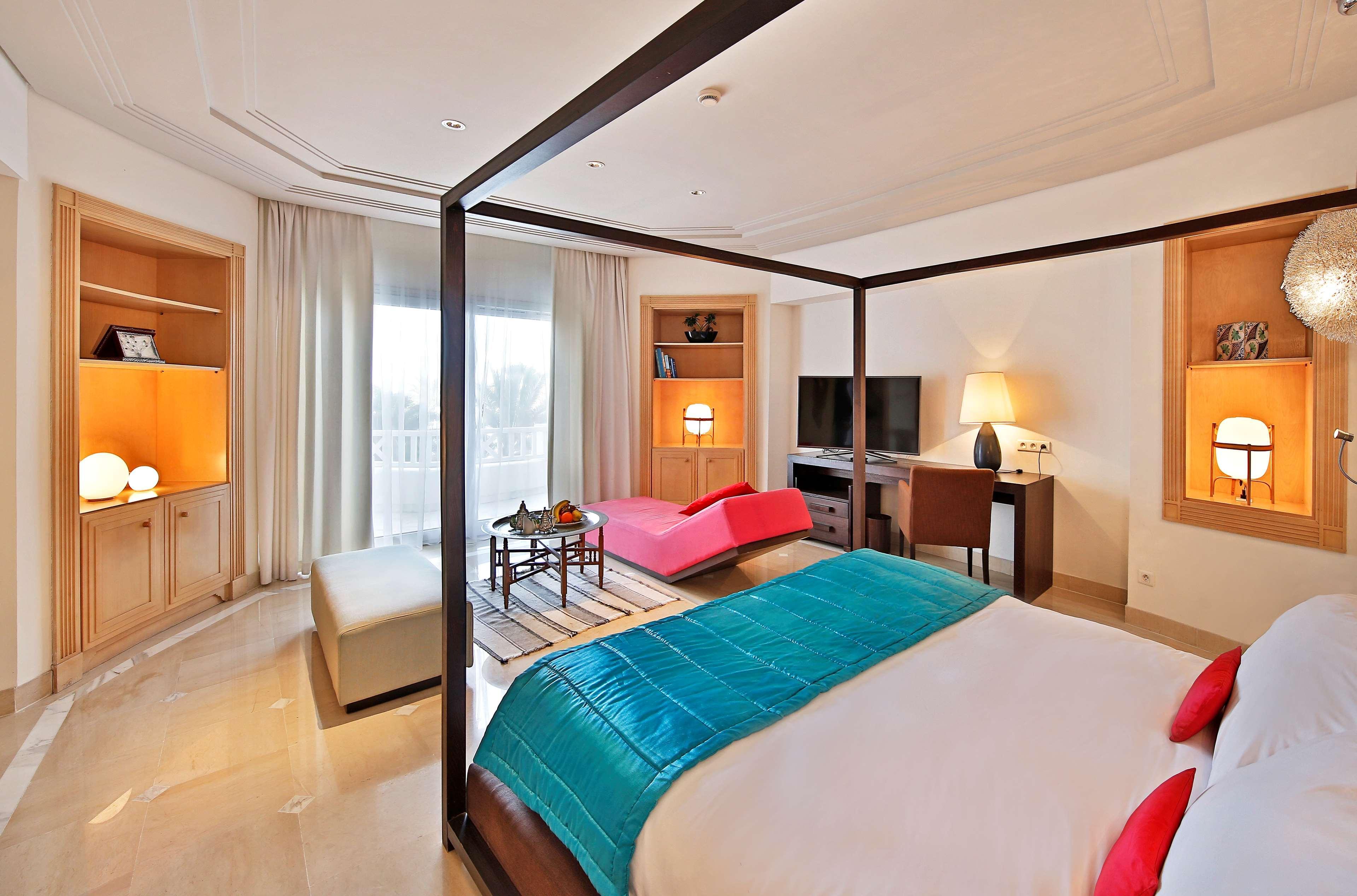 Radisson Blu Palace Resort & Thalasso, Djerba Mezraia Exterior foto Suite